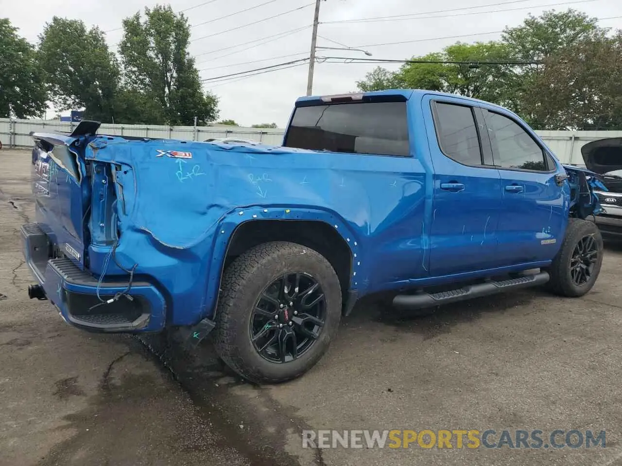 3 fotografías del automóvil dañado 1GTVUCE83PZ325290 GMC SIERRA 2023