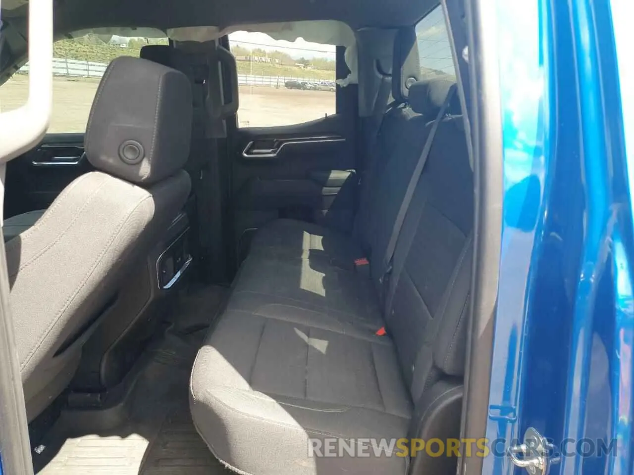 10 fotografías del automóvil dañado 1GTVUCE8XPZ279151 GMC SIERRA 2023