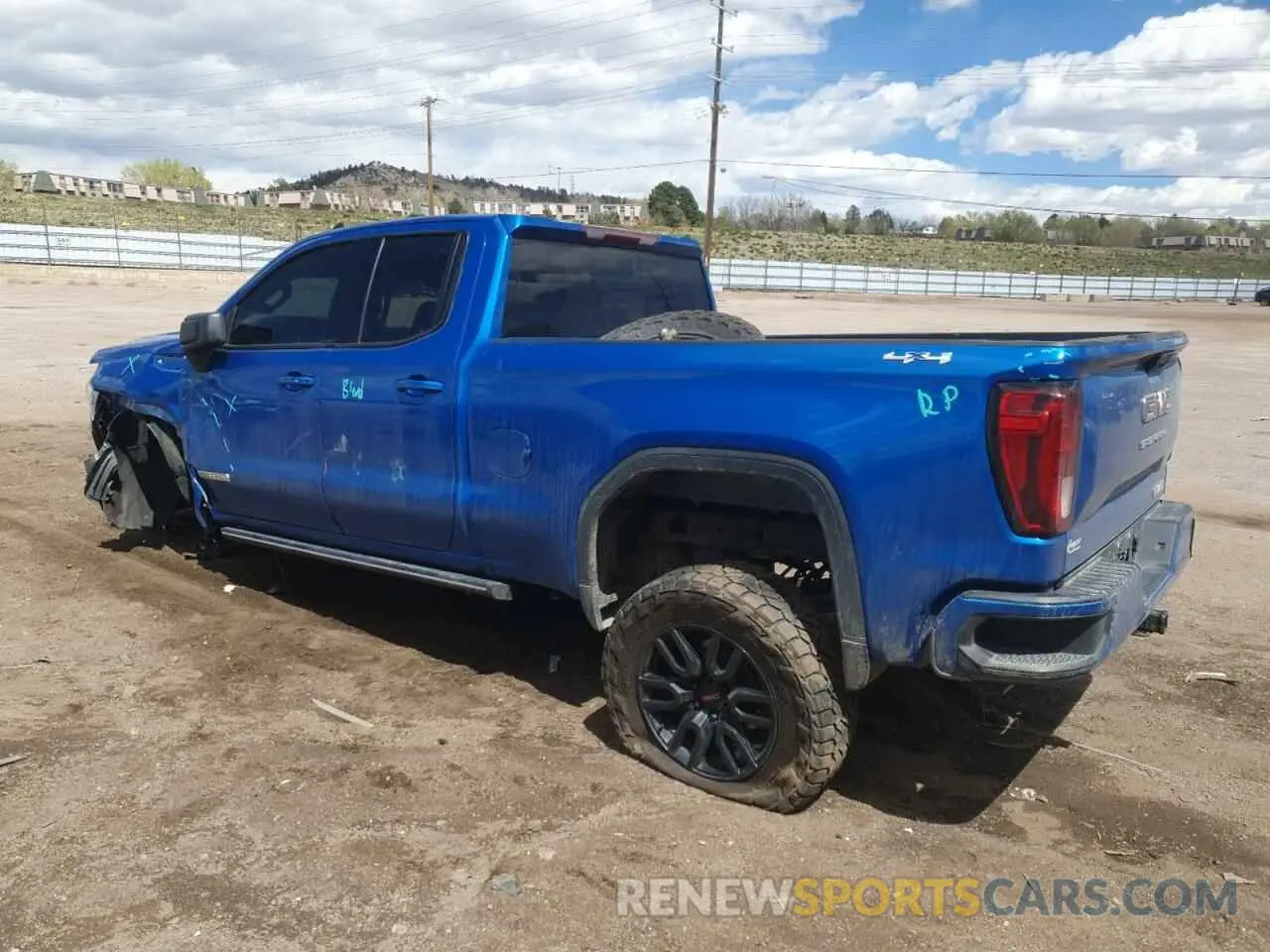 2 fotografías del automóvil dañado 1GTVUCE8XPZ279151 GMC SIERRA 2023
