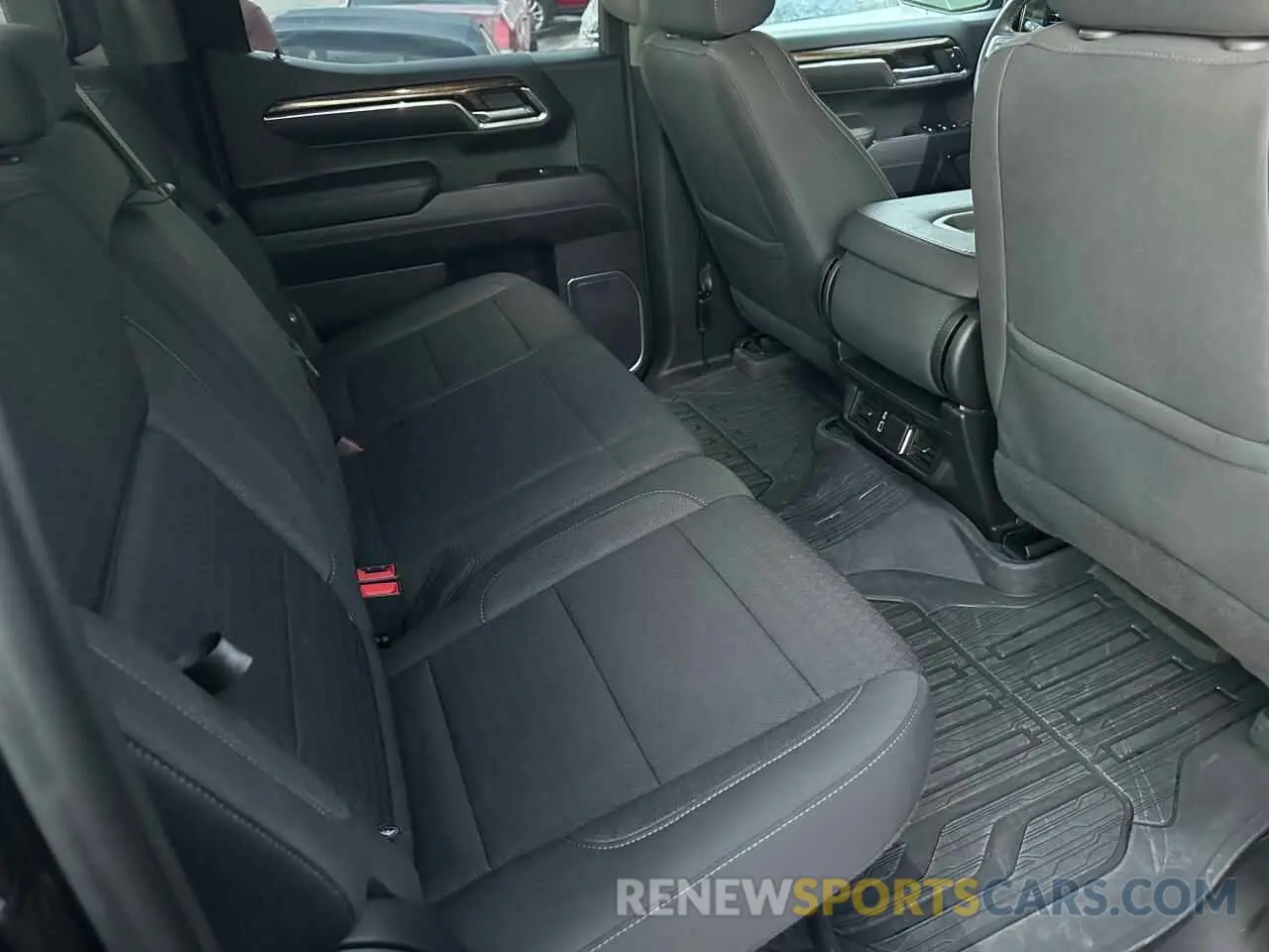 6 fotografías del automóvil dañado 3GTPUCEKXPG102992 GMC SIERRA 2023