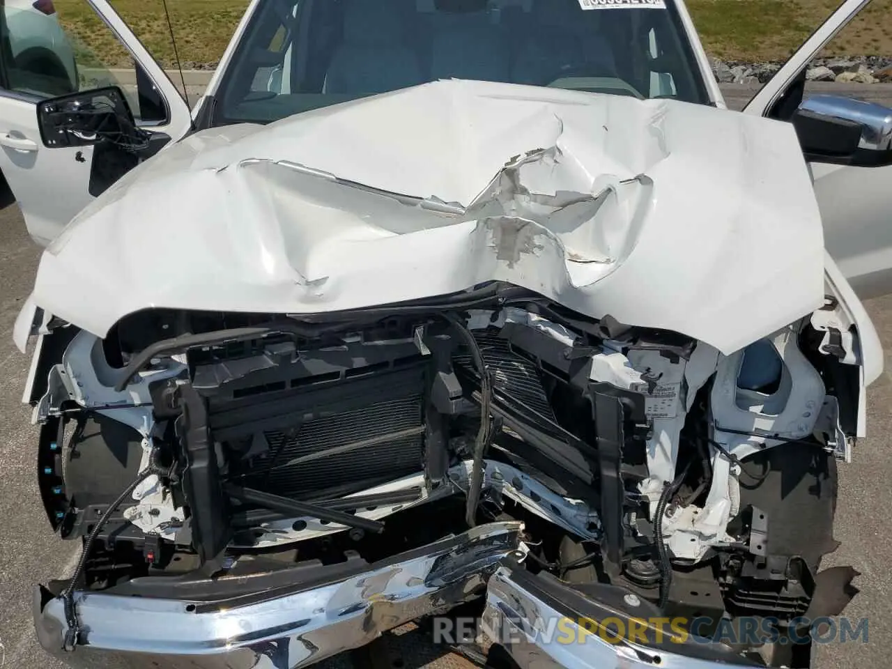 11 fotografías del automóvil dañado 3GTUUBED0PG276472 GMC SIERRA 2023