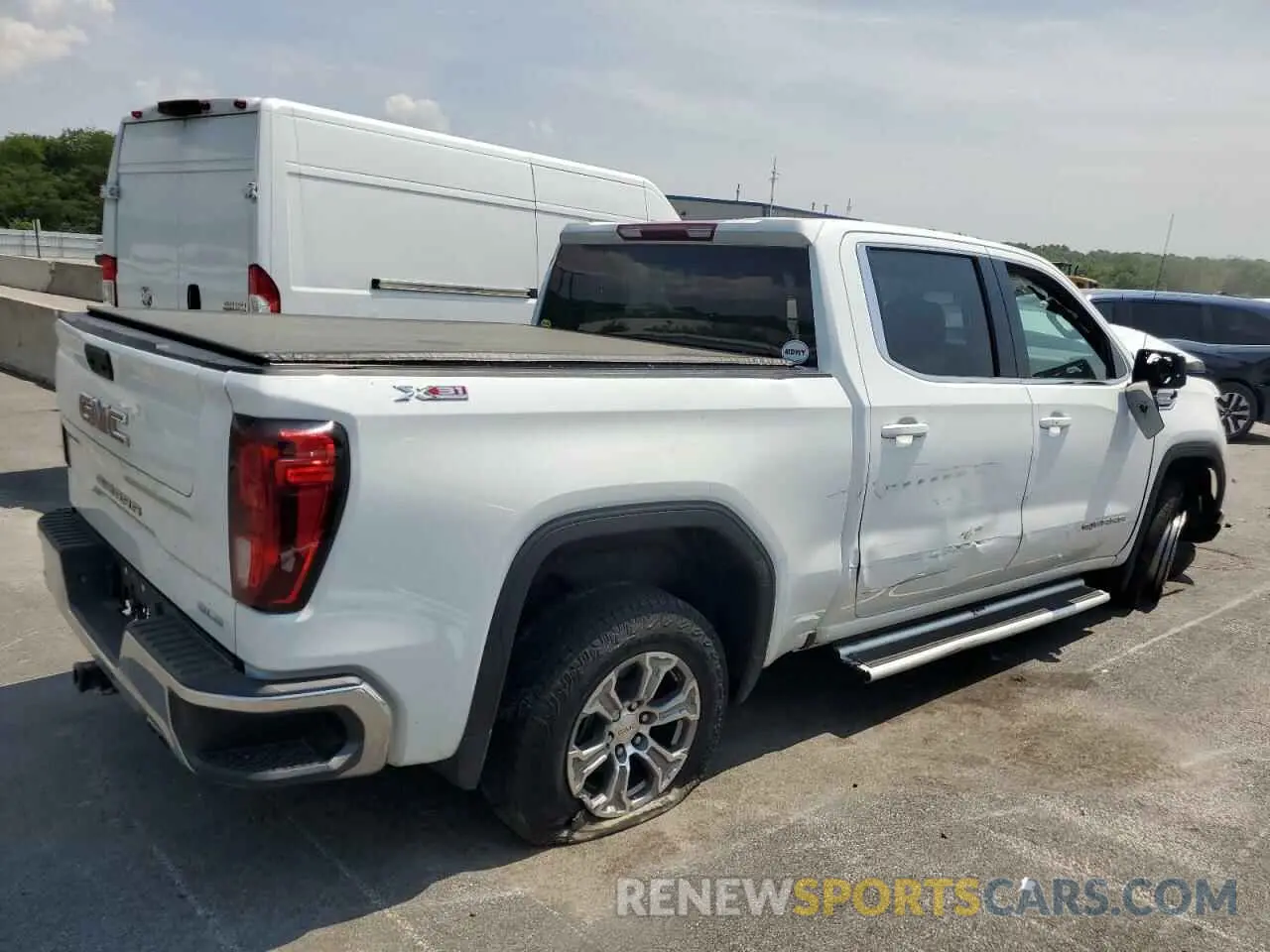 3 fotografías del automóvil dañado 3GTUUBED0PG276472 GMC SIERRA 2023