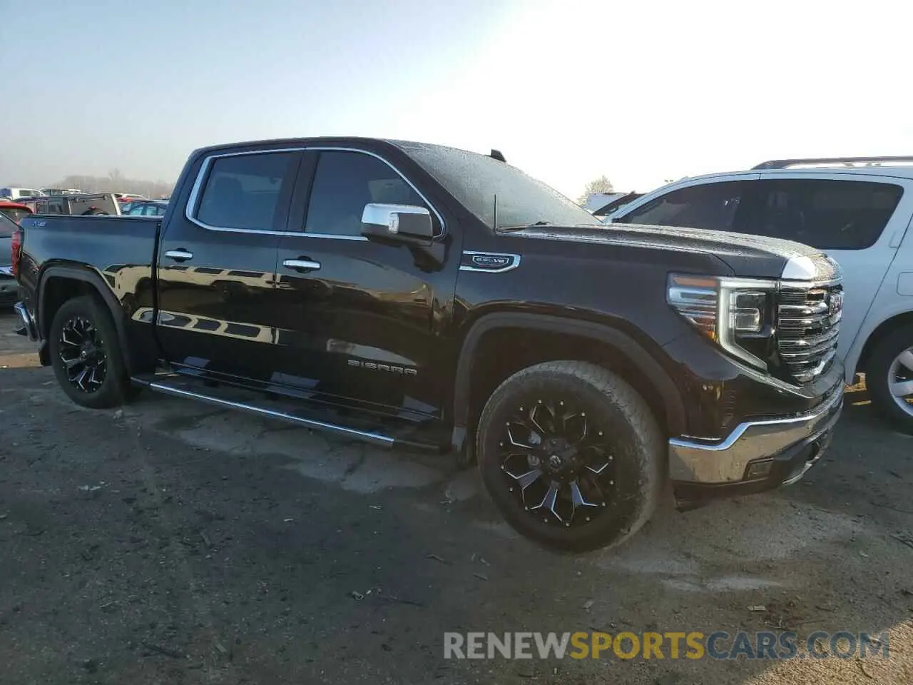 4 fotografías del automóvil dañado 3GTUUDED0PG133341 GMC SIERRA 2023