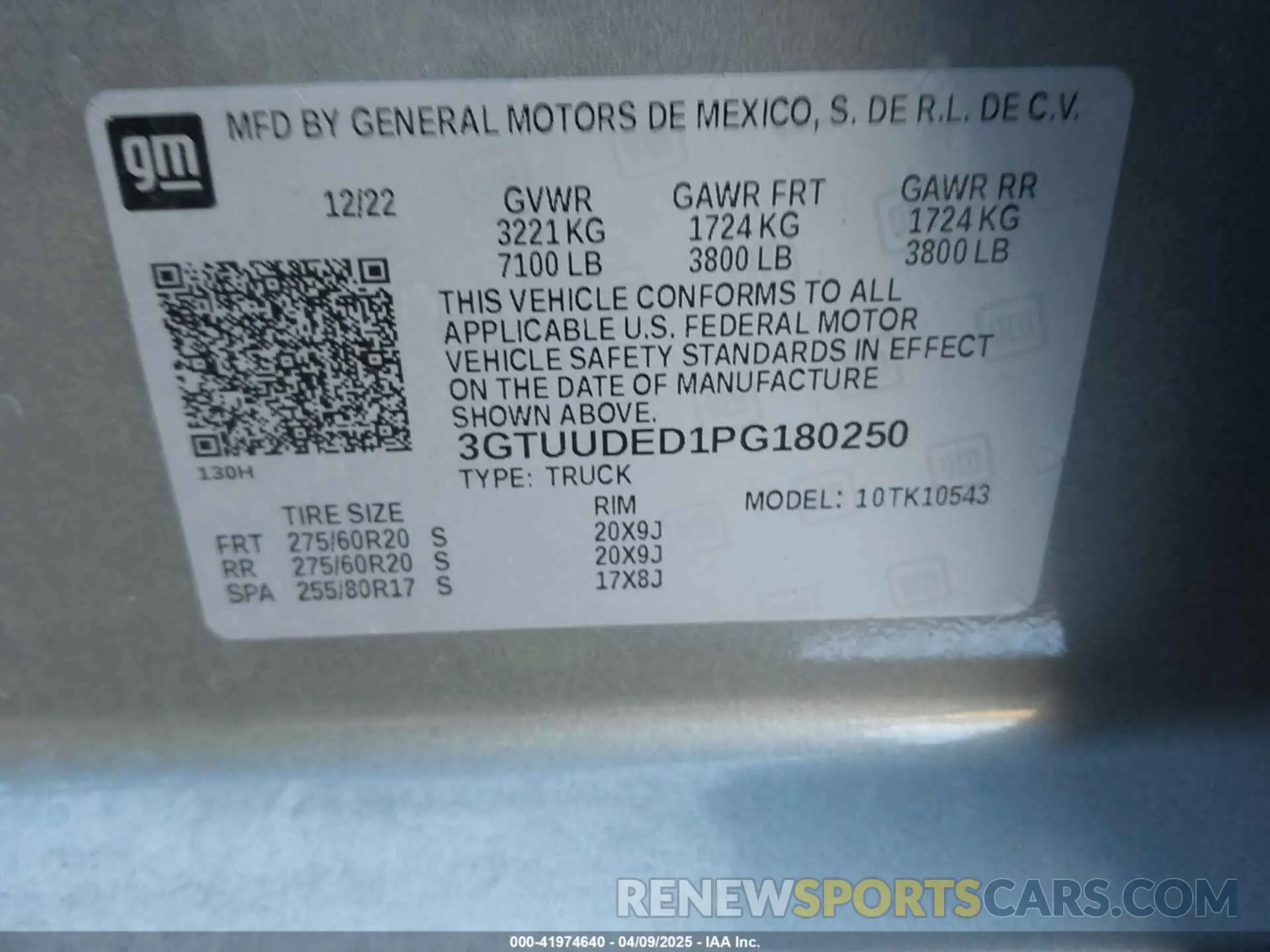 9 fotografías del automóvil dañado 3GTUUDED1PG18O250 GMC SIERRA 2023