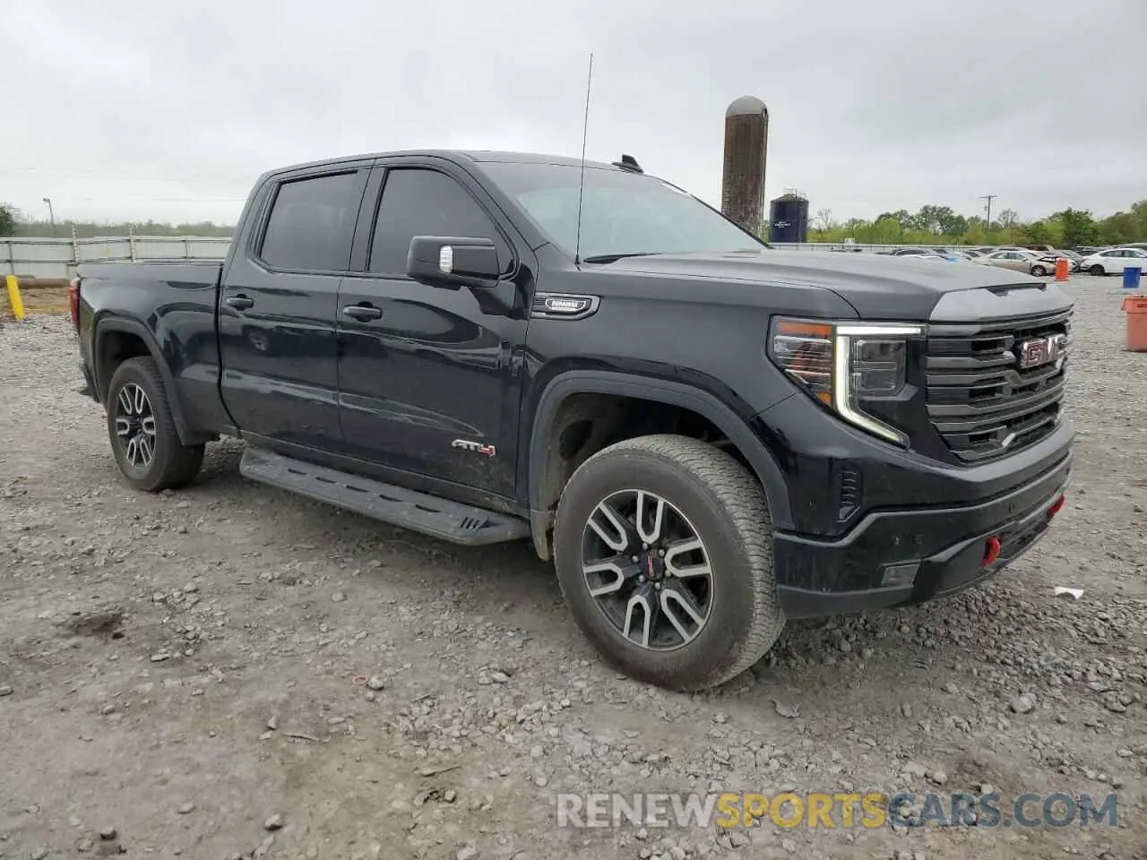 4 fotografías del automóvil dañado 3GTUUEE85PG289495 GMC SIERRA 2023