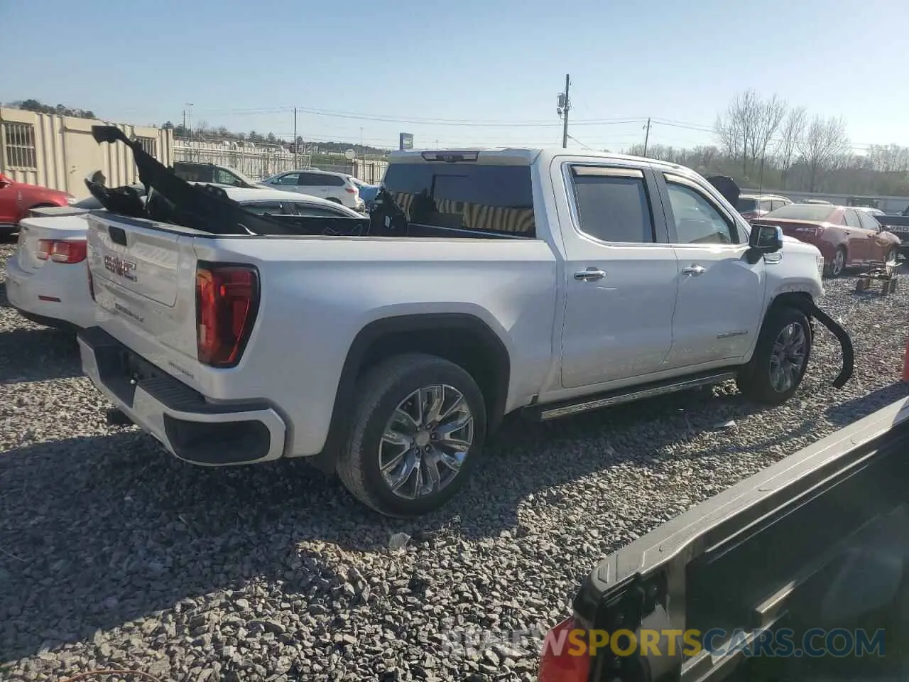 3 fotografías del automóvil dañado 3GTUUGED2PG120785 GMC SIERRA 2023