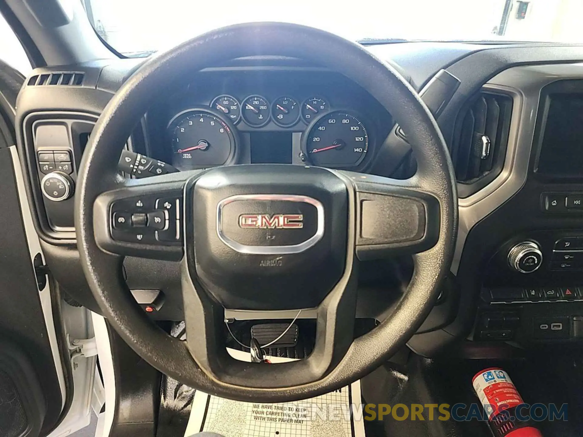 1 fotografías del automóvil dañado 1GT38PE79RF292195 GMC SIERRA 2024