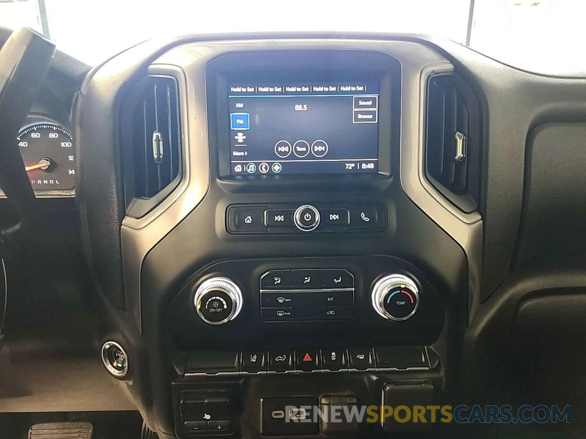 10 fotografías del automóvil dañado 1GT38PE79RF292195 GMC SIERRA 2024