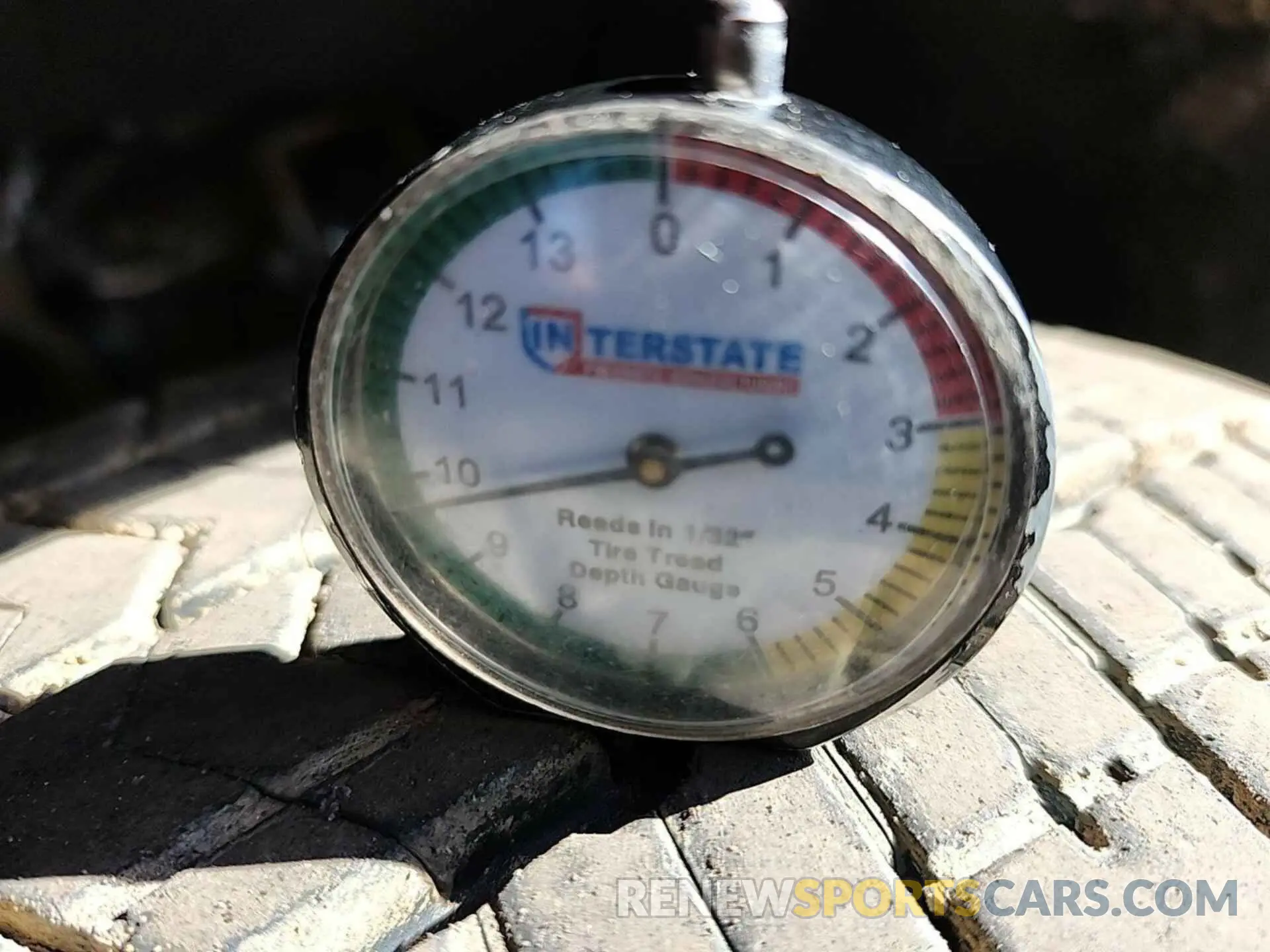 12 fotografías del automóvil dañado 1GT38PE79RF292195 GMC SIERRA 2024
