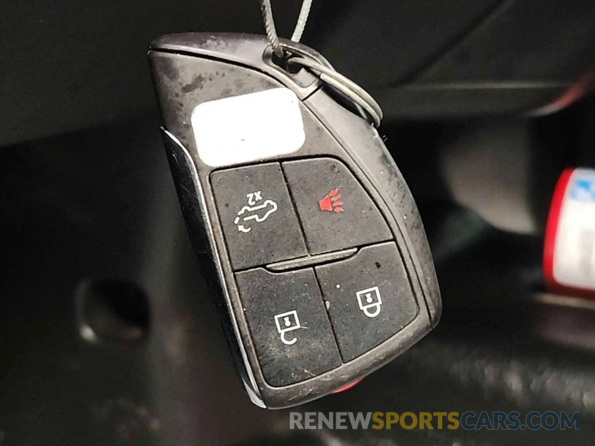 3 fotografías del automóvil dañado 1GT38PE79RF292195 GMC SIERRA 2024