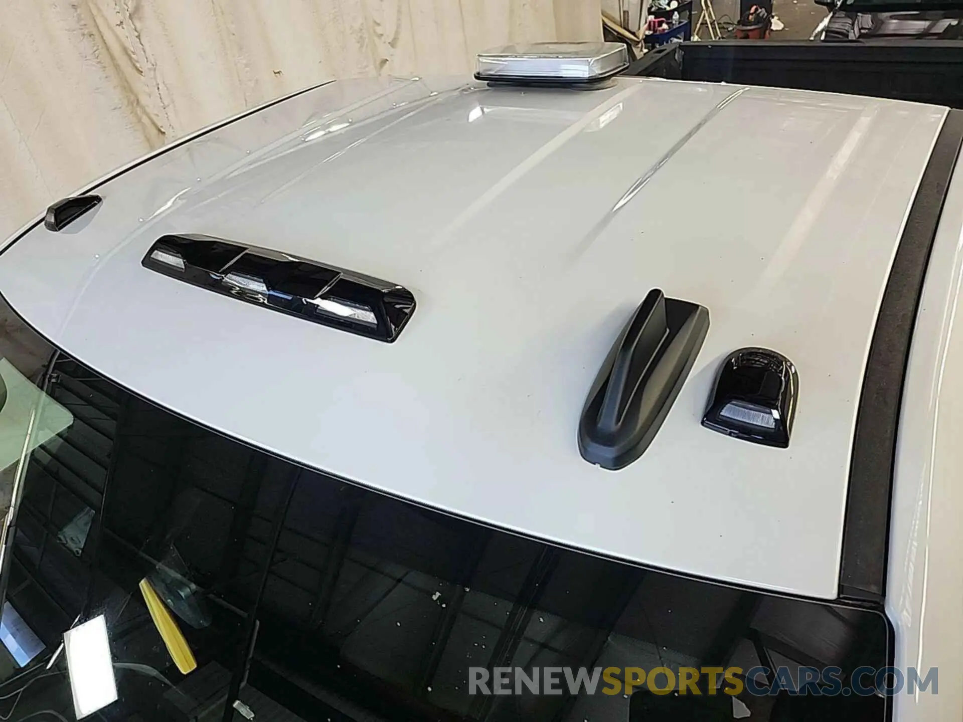 7 fotografías del automóvil dañado 1GT38PE79RF292195 GMC SIERRA 2024