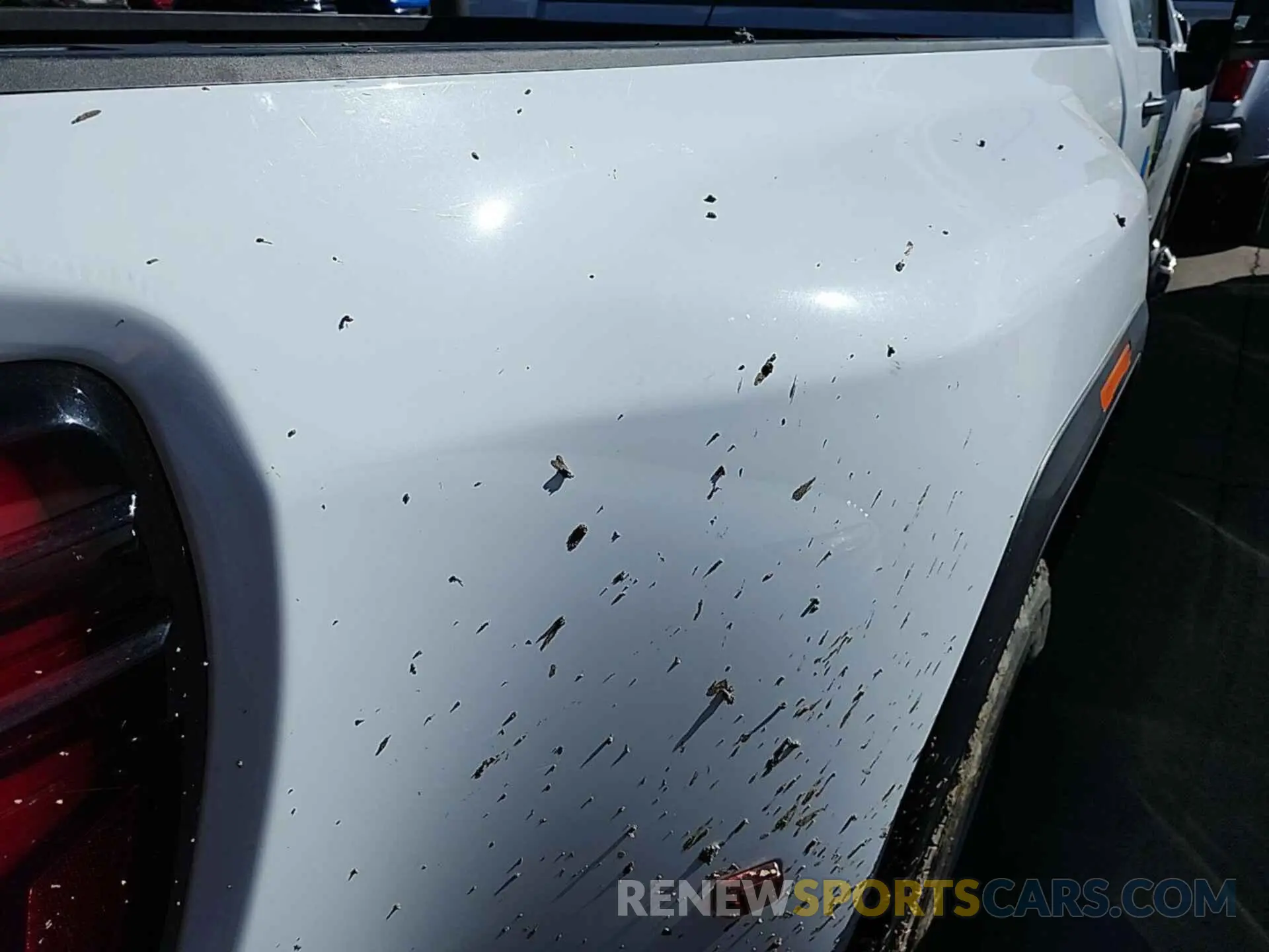 8 fotografías del automóvil dañado 1GT38PE79RF292195 GMC SIERRA 2024