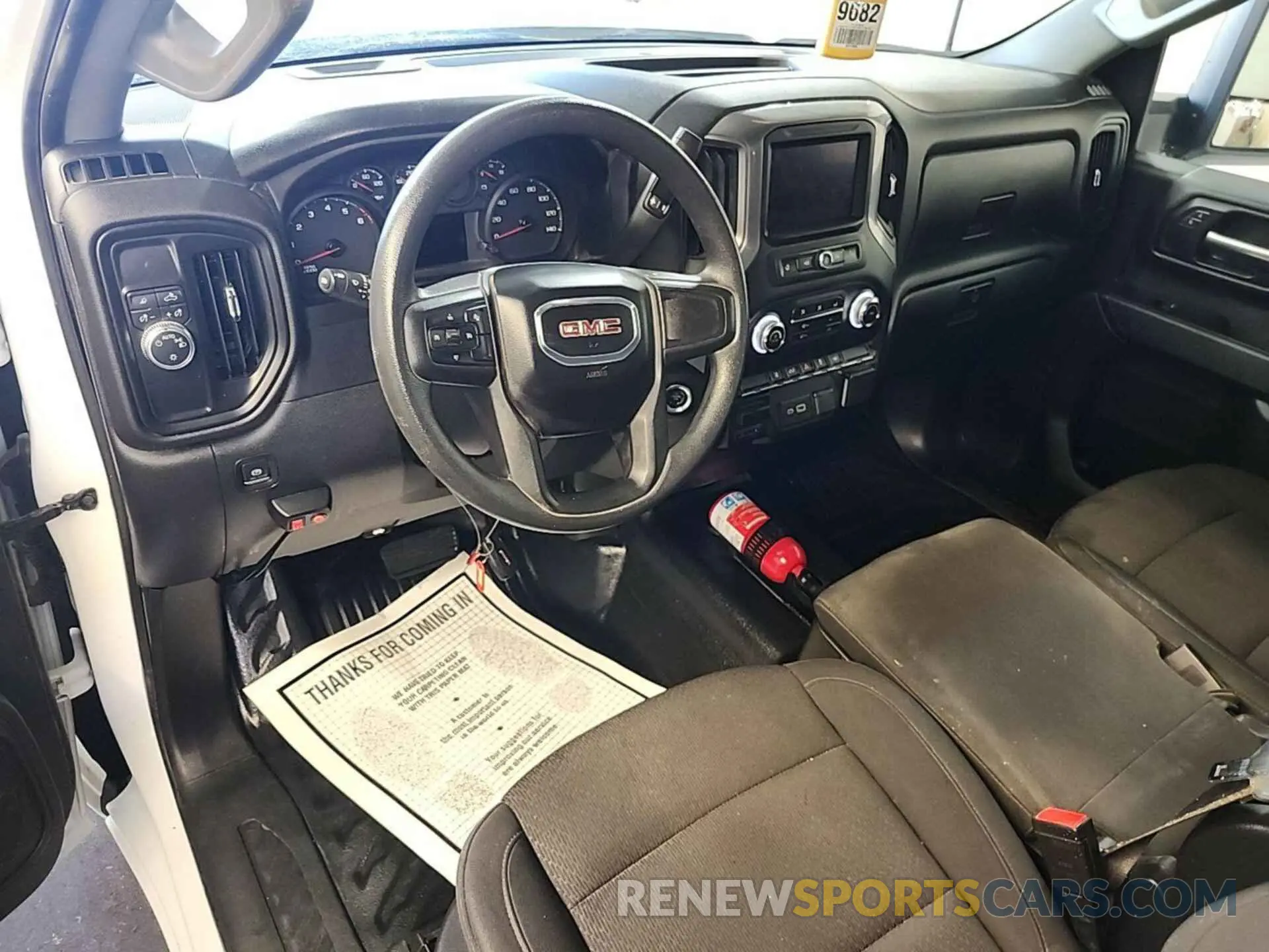 9 fotografías del automóvil dañado 1GT38PE79RF292195 GMC SIERRA 2024