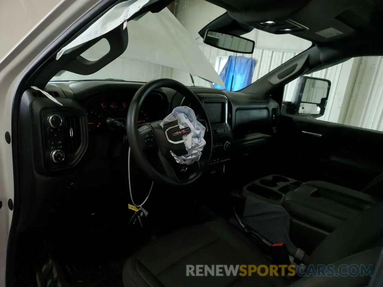 8 fotografías del automóvil dañado 1GT39SE77RF167552 GMC SIERRA 2024