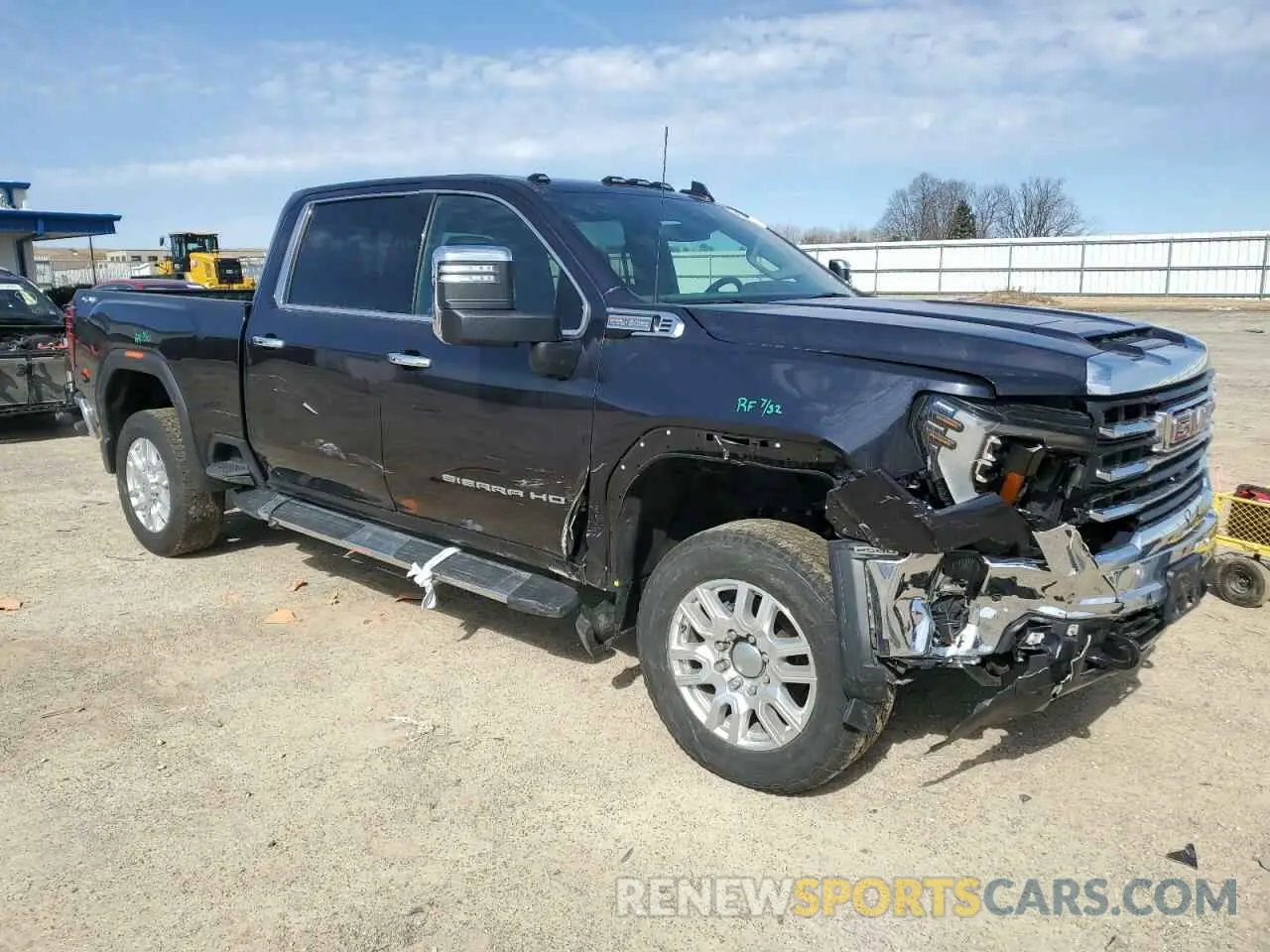 4 fotografías del automóvil dañado 1GT49NE74RF128701 GMC SIERRA 2024