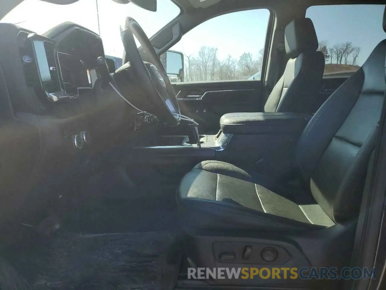 7 fotografías del automóvil dañado 1GT49NE74RF128701 GMC SIERRA 2024