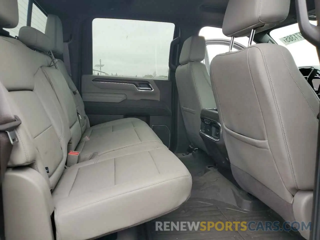 10 fotografías del automóvil dañado 1GT49NEY8RF290923 GMC SIERRA 2024