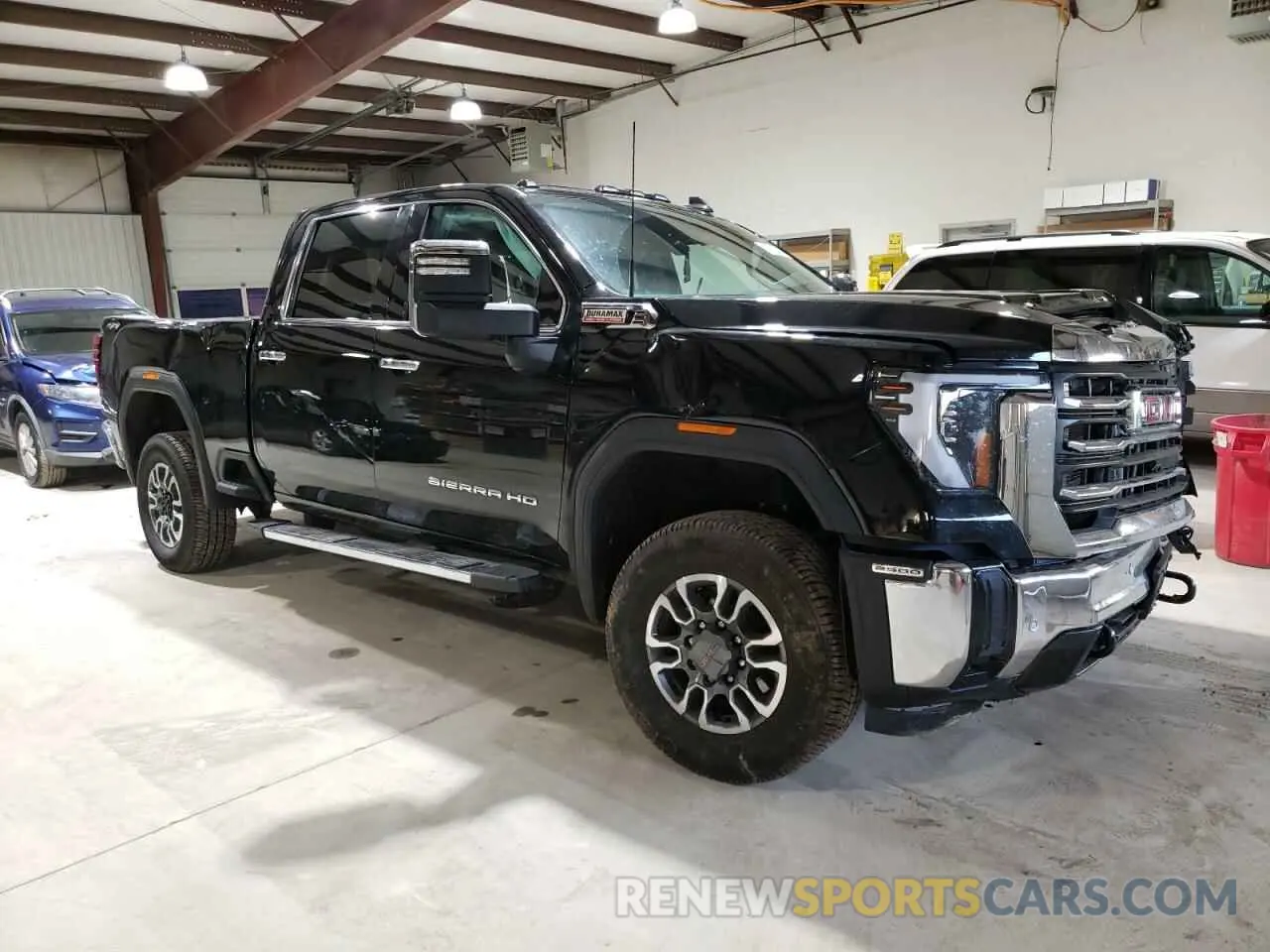 4 fotografías del automóvil dañado 1GT49NEY8RF446491 GMC SIERRA 2024