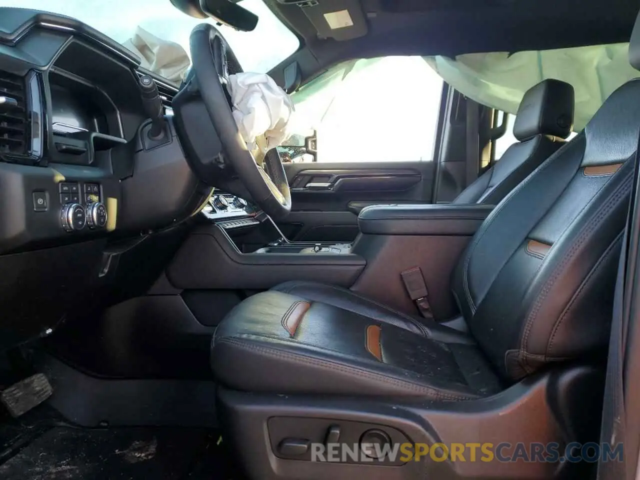 7 fotografías del automóvil dañado 1GT49PEY5RF266994 GMC SIERRA 2024