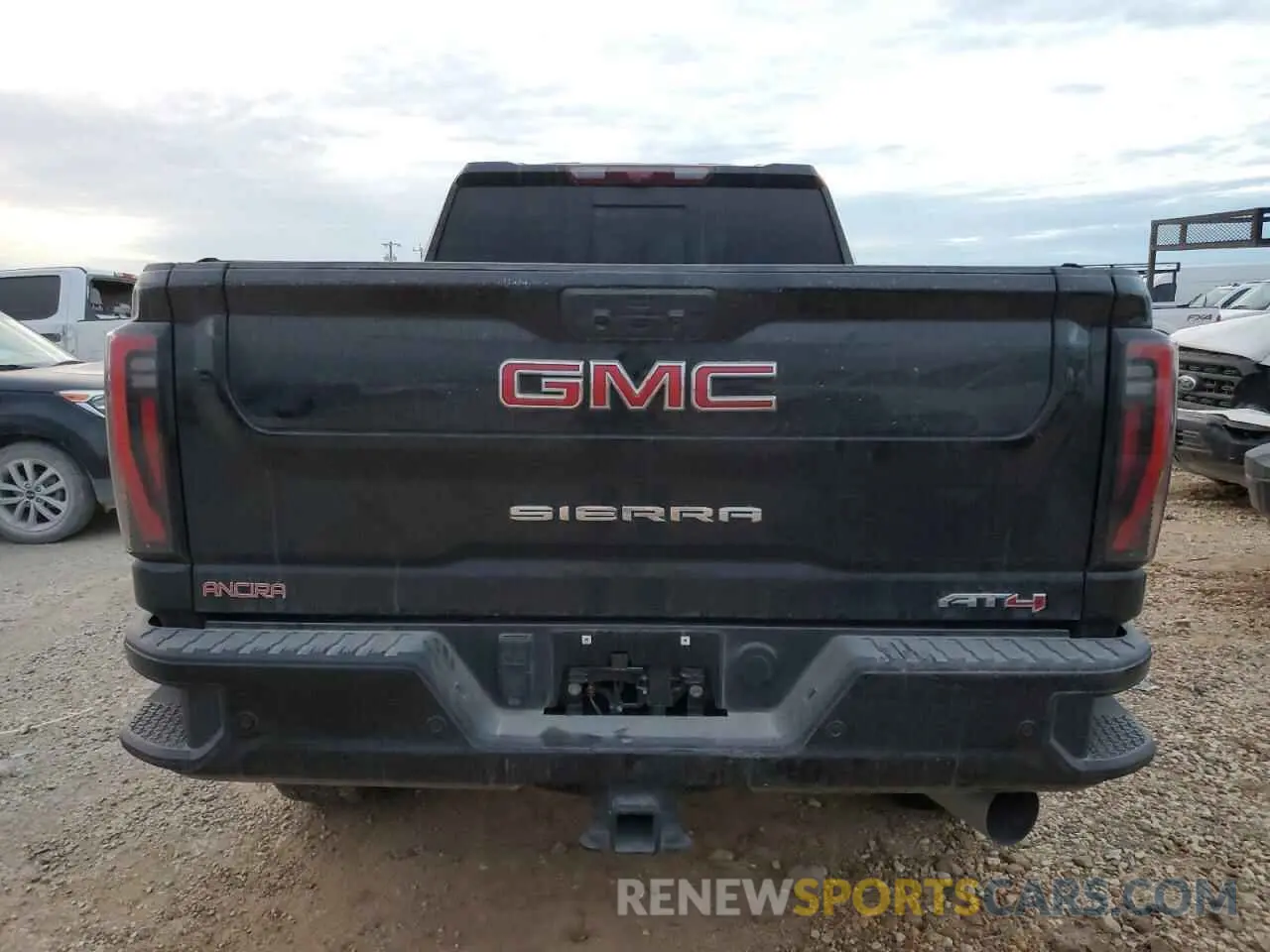 6 fotografías del automóvil dañado 1GT49PEY5RF298263 GMC SIERRA 2024
