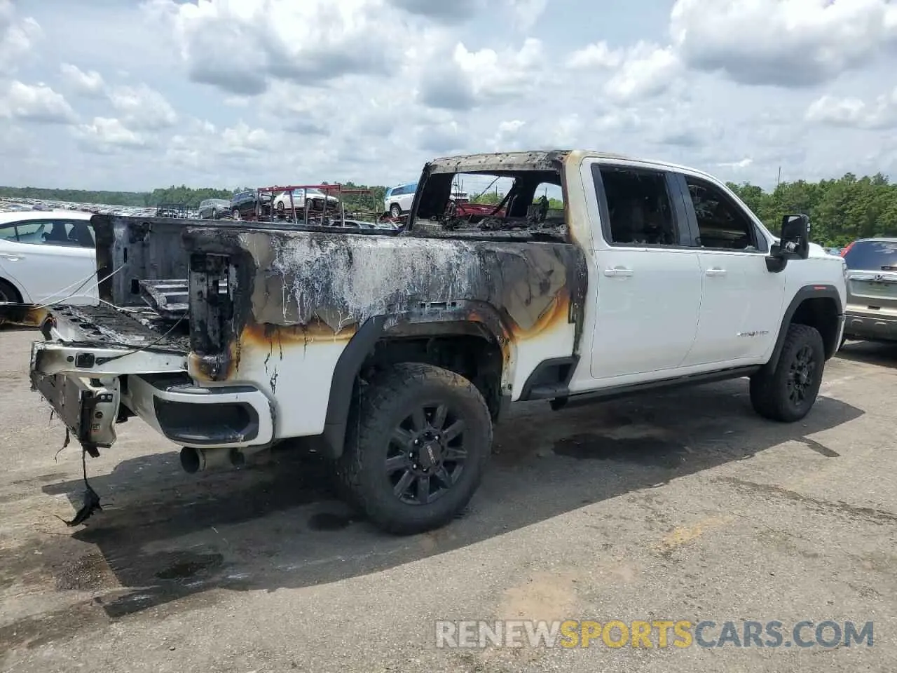 3 fotografías del automóvil dañado 1GT49PEY8RF101893 GMC SIERRA 2024