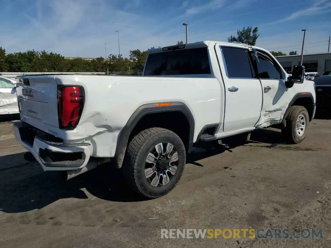 3 fotografías del automóvil dañado 1GT49REY4RF180118 GMC SIERRA 2024