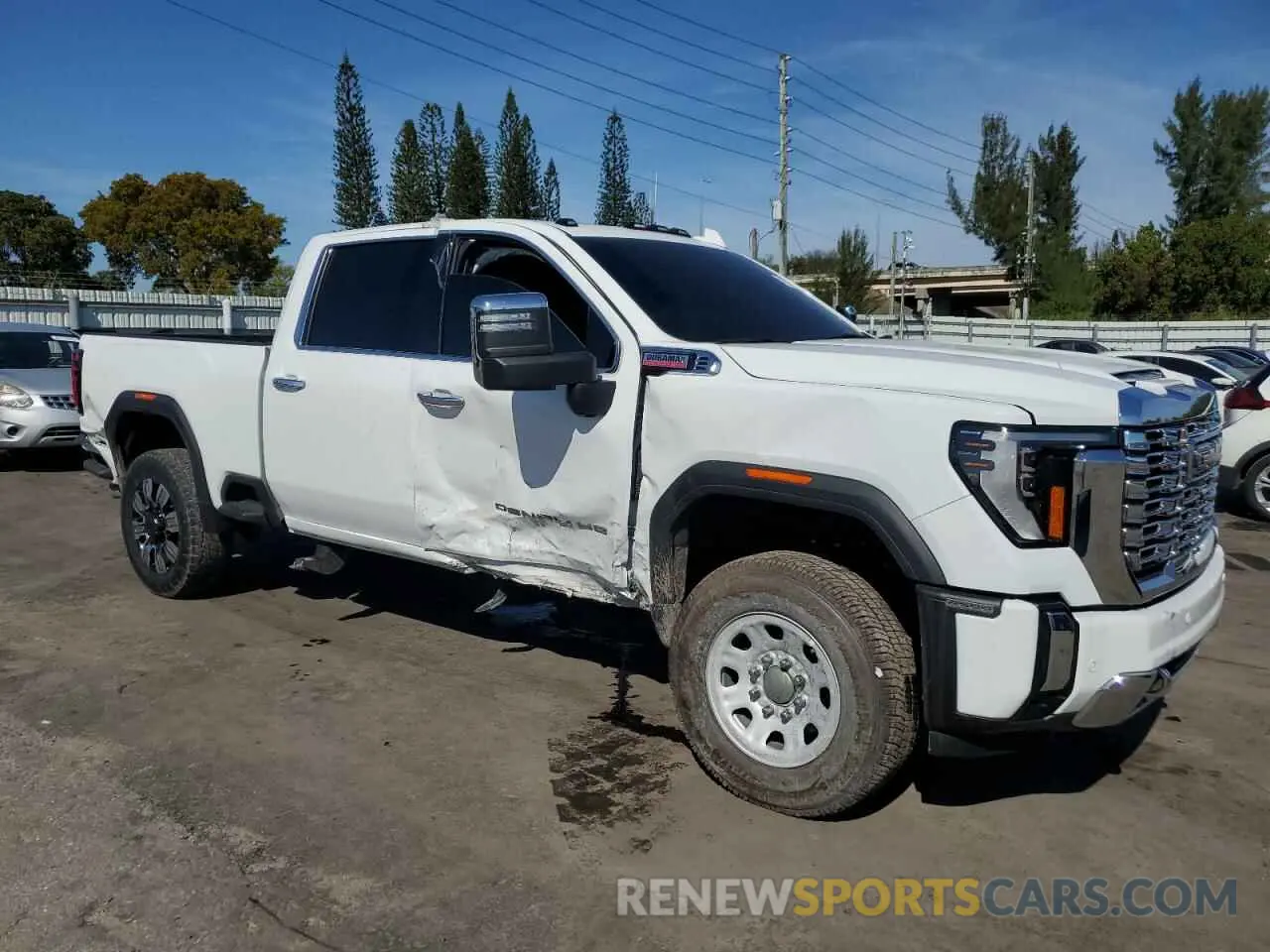 4 fotografías del automóvil dañado 1GT49REY4RF180118 GMC SIERRA 2024