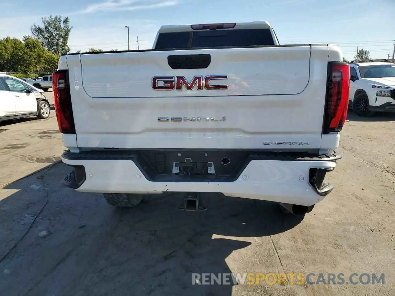 6 fotografías del automóvil dañado 1GT49REY4RF180118 GMC SIERRA 2024