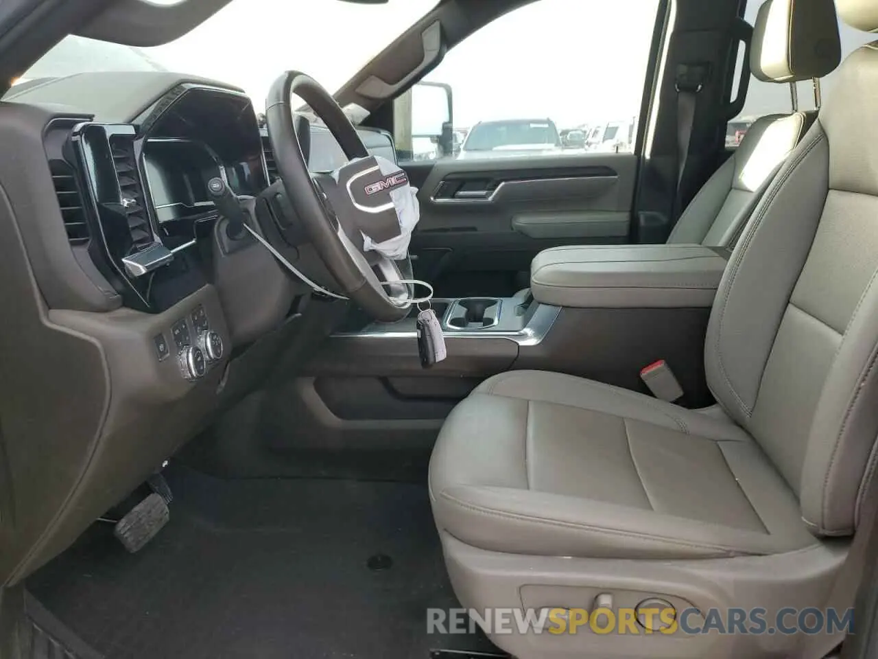7 fotografías del automóvil dañado 1GT49UEYXRF257660 GMC SIERRA 2024