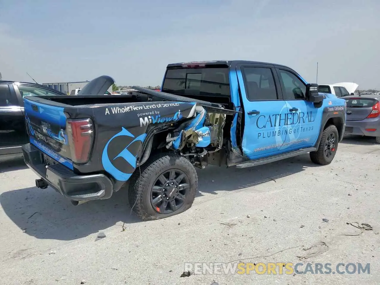 3 fotografías del automóvil dañado 1GT49VEY3RF258610 GMC SIERRA 2024