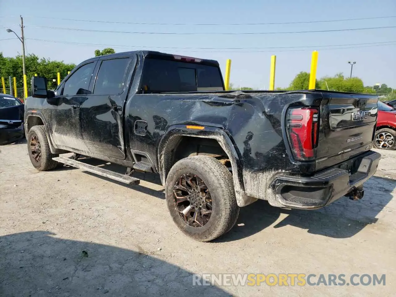 2 fotografías del automóvil dañado 1GT49VEY9RF113488 GMC SIERRA 2024
