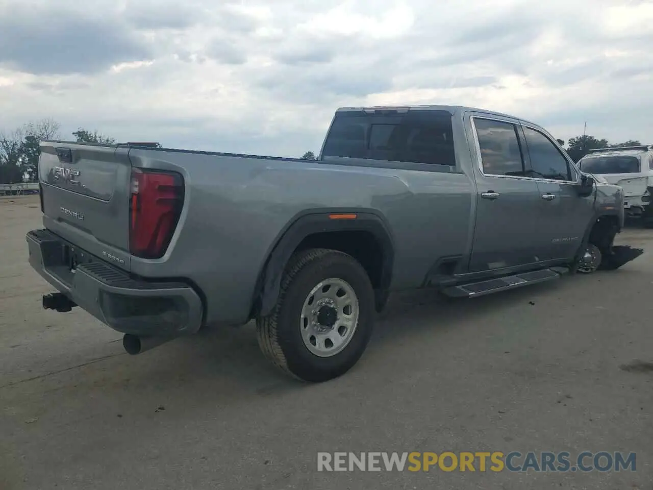 3 fotografías del automóvil dañado 1GT49WEY1RF291403 GMC SIERRA 2024
