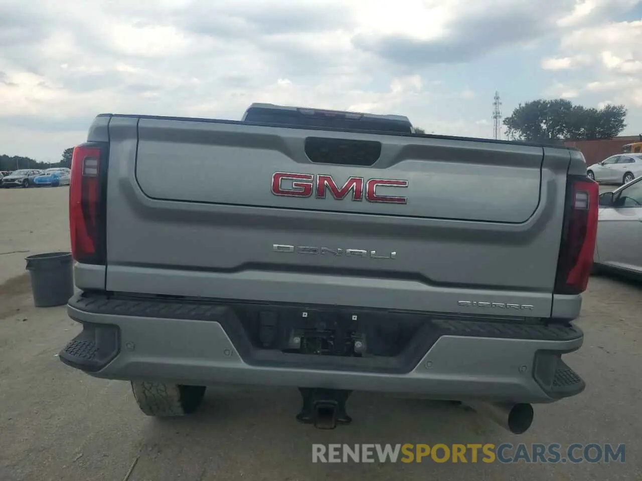 6 fotografías del automóvil dañado 1GT49WEY1RF291403 GMC SIERRA 2024