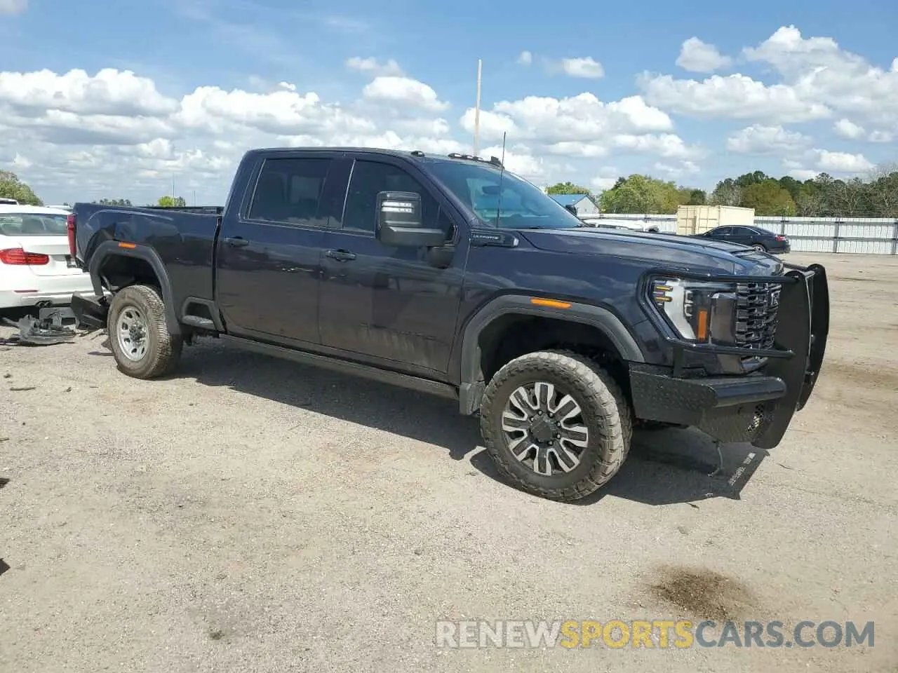 4 fotografías del automóvil dañado 1GT49XEY3RF150676 GMC SIERRA 2024