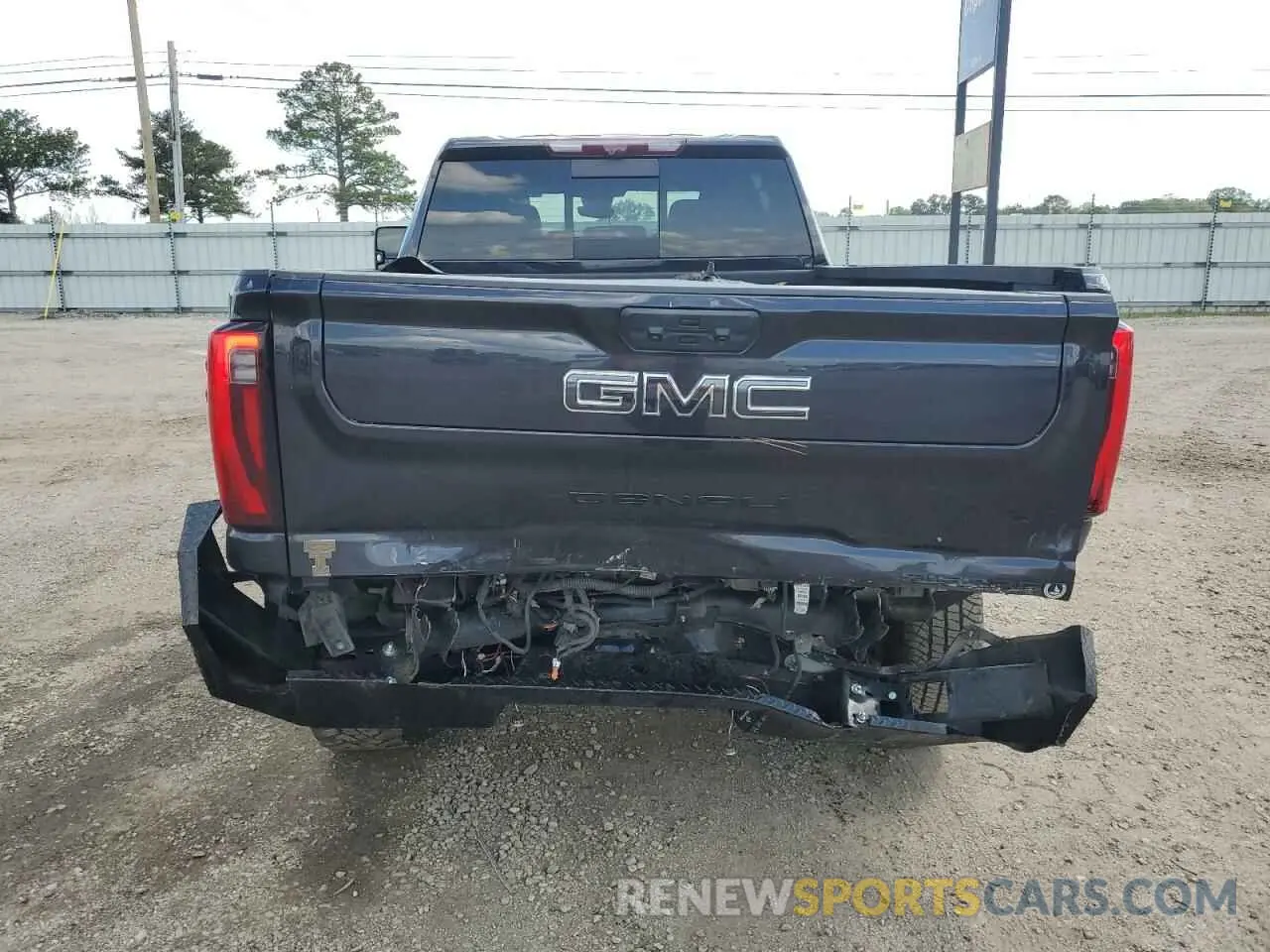 6 fotografías del automóvil dañado 1GT49XEY3RF150676 GMC SIERRA 2024