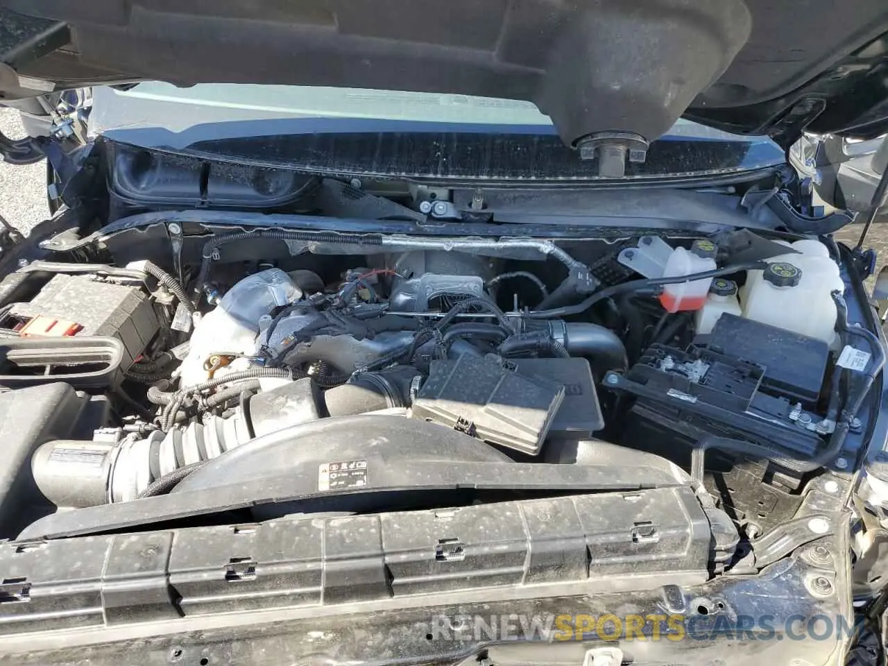 11 fotografías del automóvil dañado 1GT49XEY5RF247913 GMC SIERRA 2024