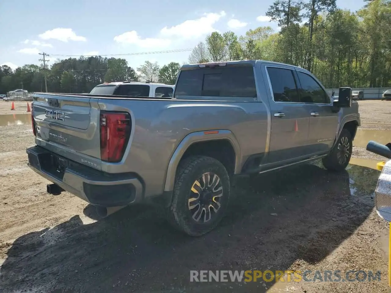 3 fotografías del automóvil dañado 1GT49YEYXRF144640 GMC SIERRA 2024