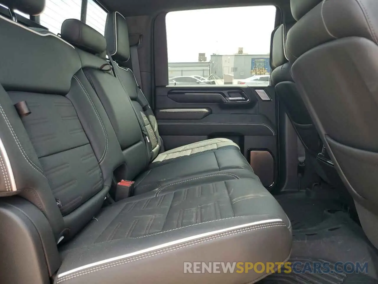 10 fotografías del automóvil dañado 1GT49ZEY1RF206979 GMC SIERRA 2024
