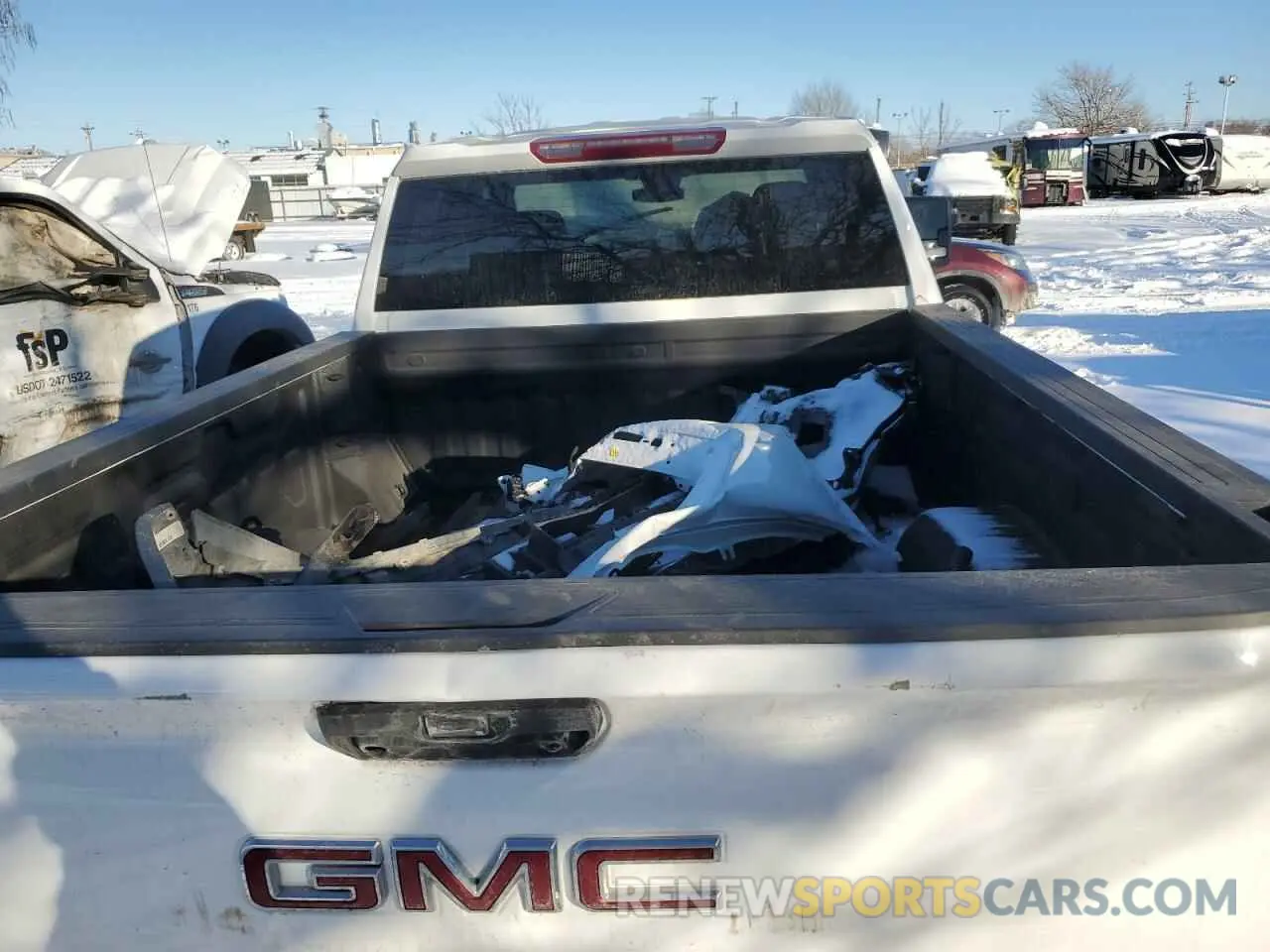 10 fotografías del automóvil dañado 1GT59LE71RF365641 GMC SIERRA 2024