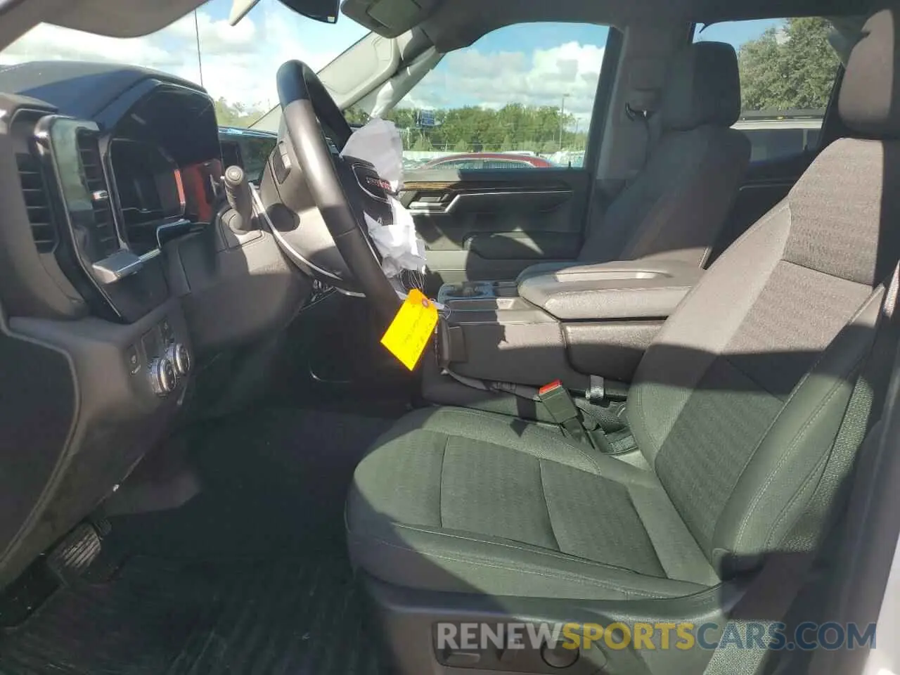 7 fotografías del automóvil dañado 1GTRHCEK7RZ135335 GMC SIERRA 2024