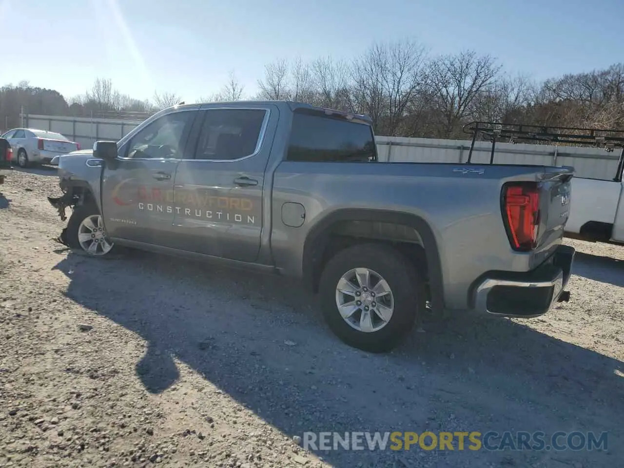 2 fotografías del automóvil dañado 1GTUUBED6RZ269190 GMC SIERRA 2024