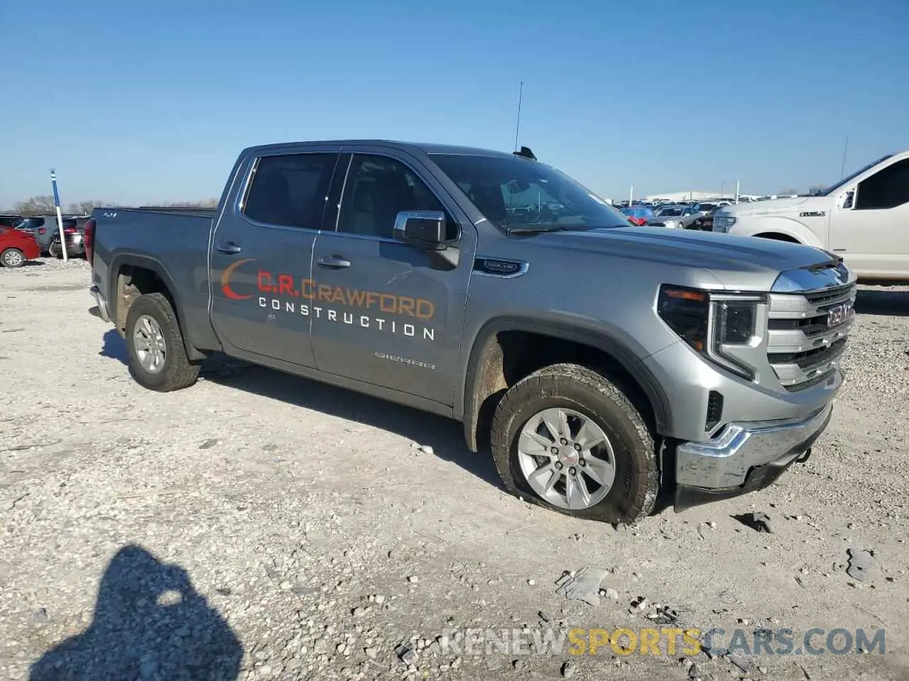 4 fotografías del automóvil dañado 1GTUUBED6RZ269190 GMC SIERRA 2024