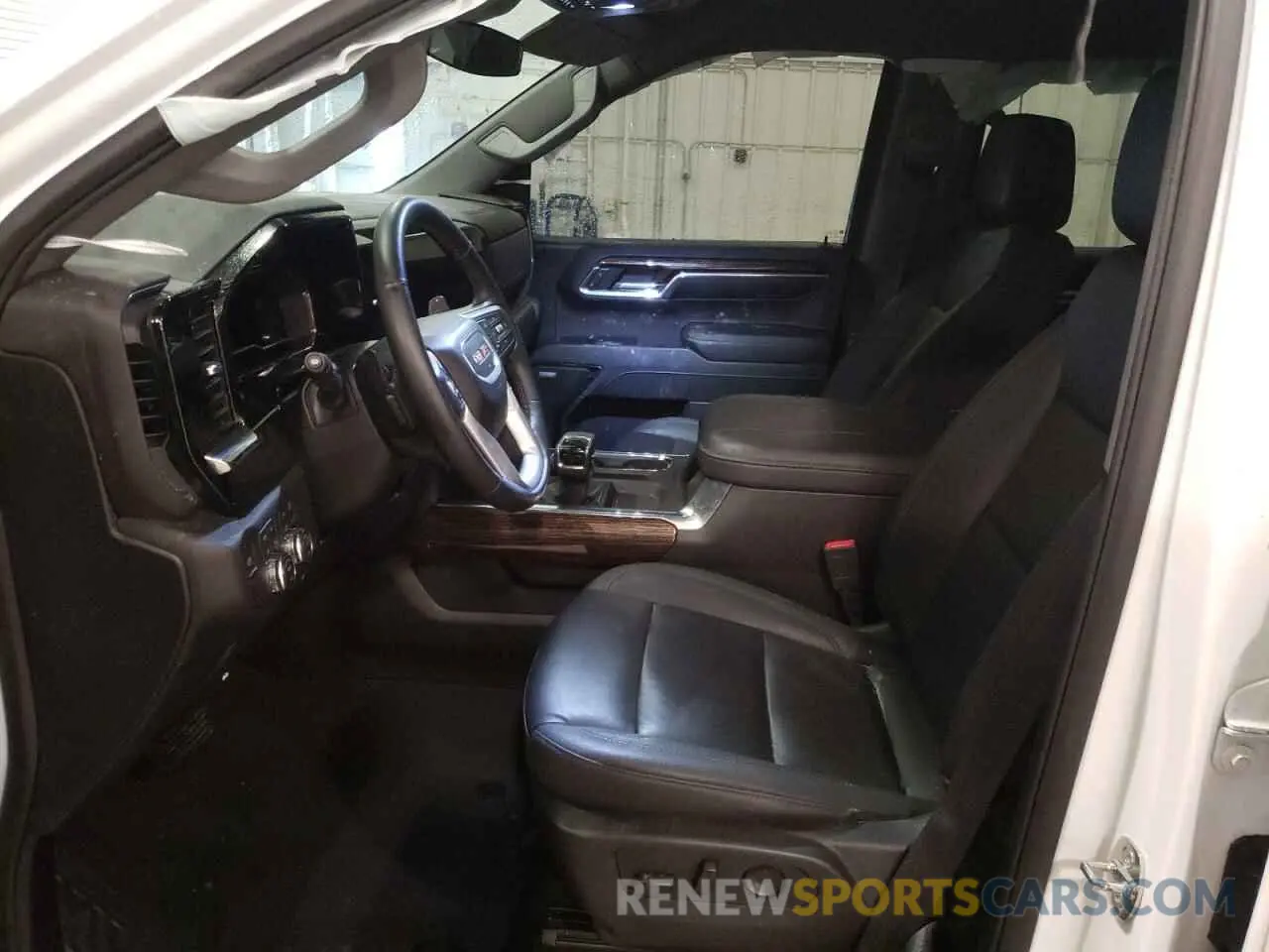 7 fotografías del automóvil dañado 1GTUUCE86RZ246999 GMC SIERRA 2024