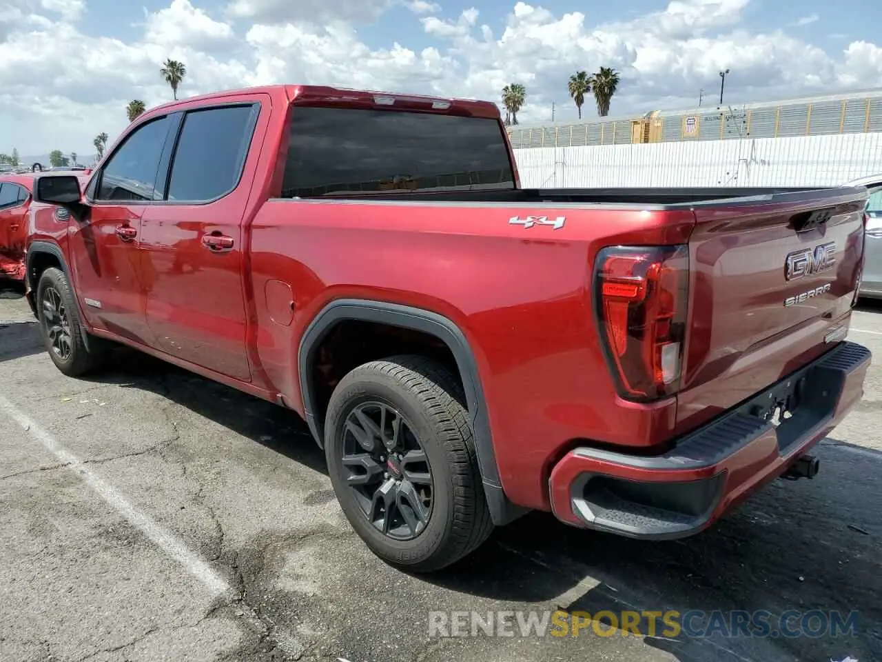 2 fotografías del automóvil dañado 1GTUUCED7RZ151395 GMC SIERRA 2024