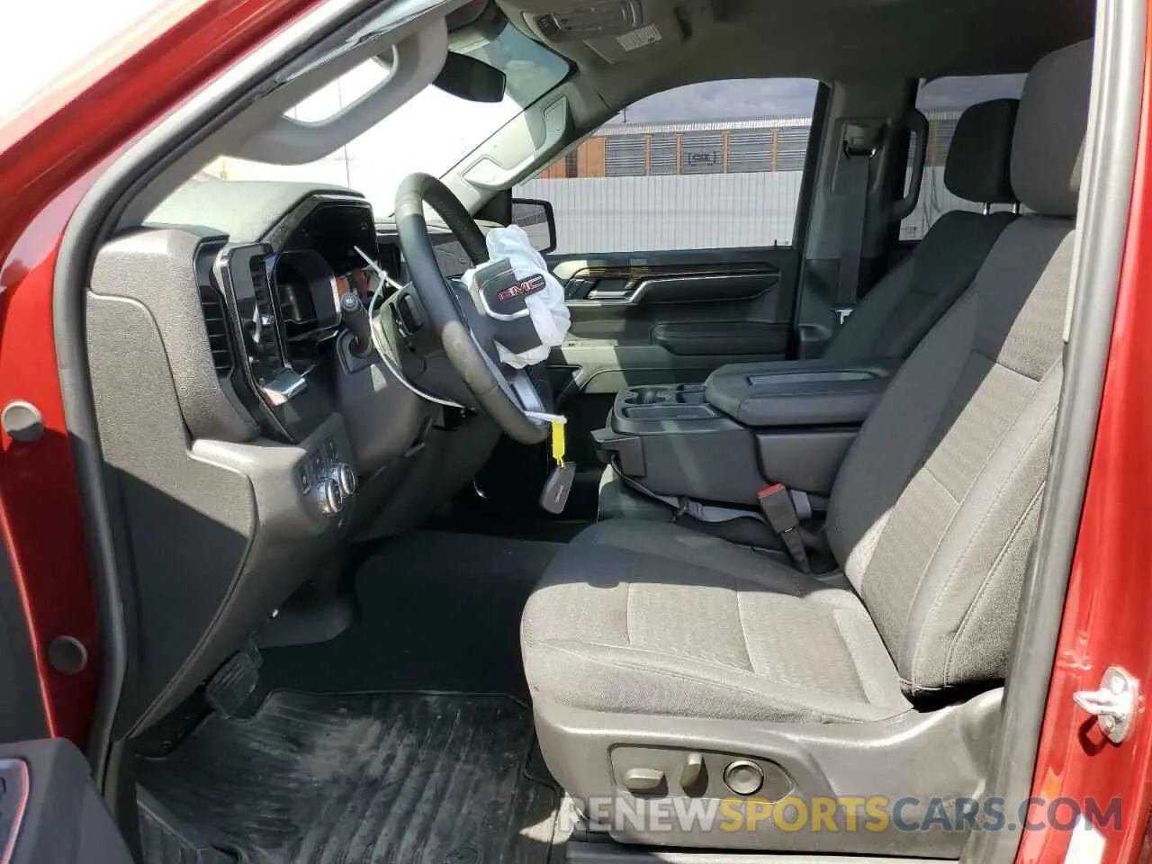 7 fotografías del automóvil dañado 1GTUUCED7RZ151395 GMC SIERRA 2024