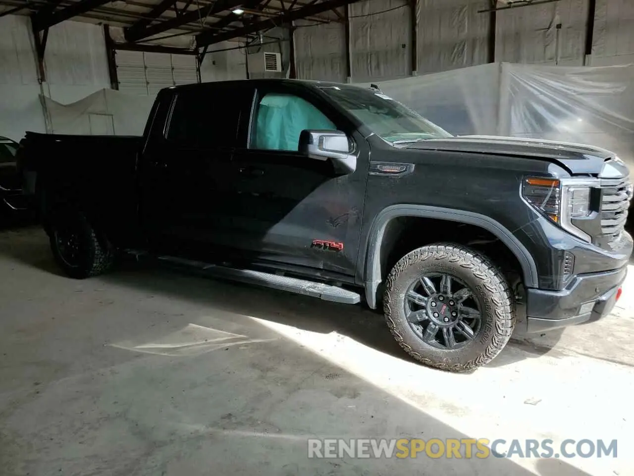 4 fotografías del automóvil dañado 1GTUUEE84RZ150817 GMC SIERRA 2024
