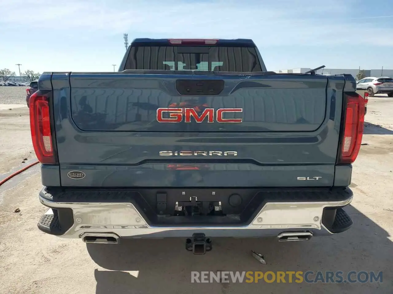 6 fotografías del automóvil dañado 3GTUUDE80RG297792 GMC SIERRA 2024