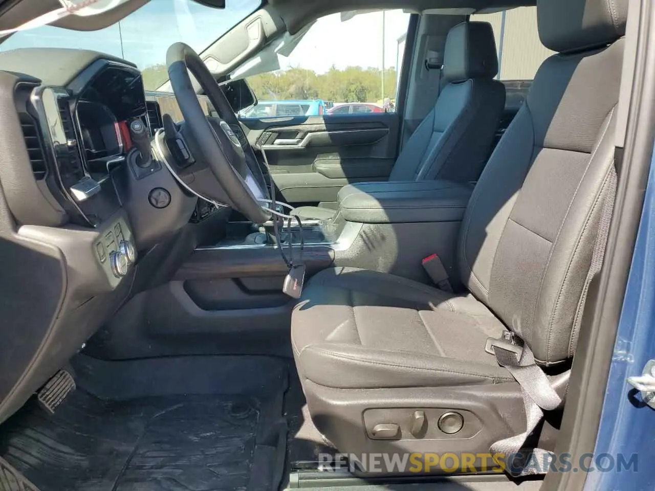 7 fotografías del automóvil dañado 3GTUUDE80RG297792 GMC SIERRA 2024