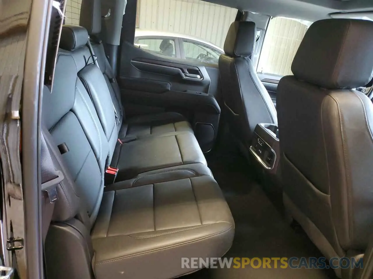 10 fotografías del automóvil dañado 3GTUUDE88RG204999 GMC SIERRA 2024