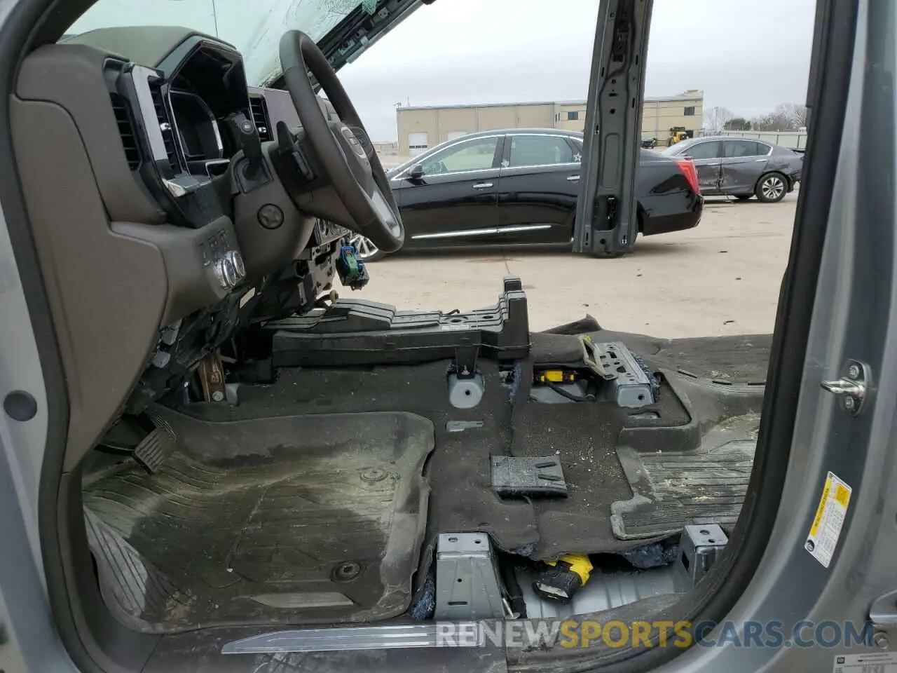 7 fotografías del automóvil dañado 3GTUUDED0RG170540 GMC SIERRA 2024